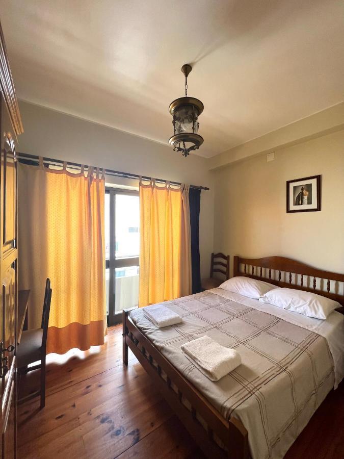 Abrigo Do Portinho Hotel วีลาปรายา เด อันโกรา ภายนอก รูปภาพ